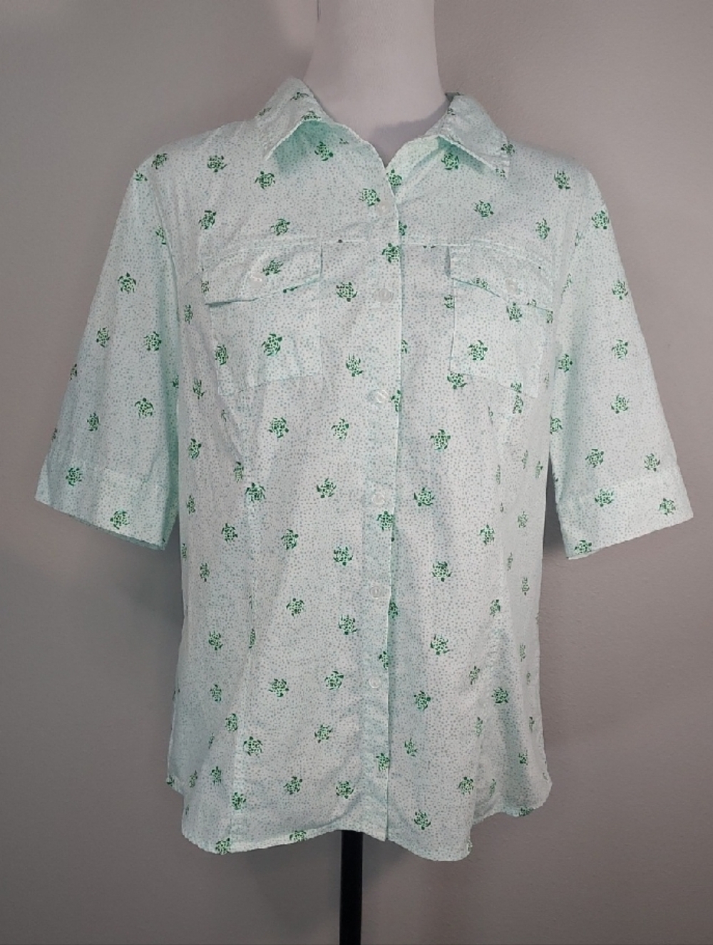 Christopher & Banks White Aqua Green Turtle 100% Cotton S/S Blouse Shirt Size M